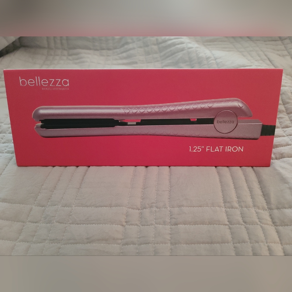 Belezza 1.25" Flat Iron.